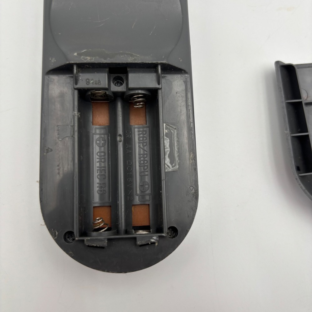 JVC RM-C340 Remote Control Unit Black Good Loose Battery Cover R6PU - Picture 4 of 7